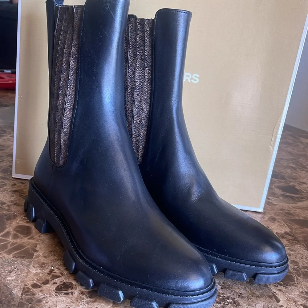 MICHAEL MICHAEL KORS Womens Black Back Pull-Tab Ridley Leather Chelsea size 9 - Picture 7 of 10